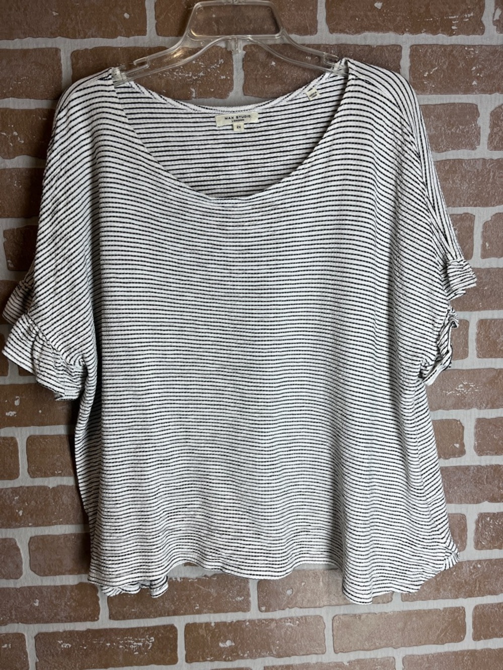 Max Studio Women's Ruffle Sleeve Knit Top Shirt Black White Striped Size 2X